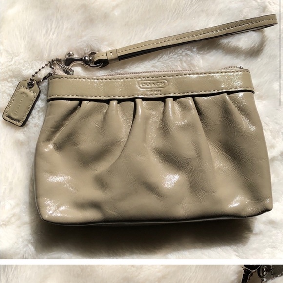 Coach Wristlet - Picture 1 of 6